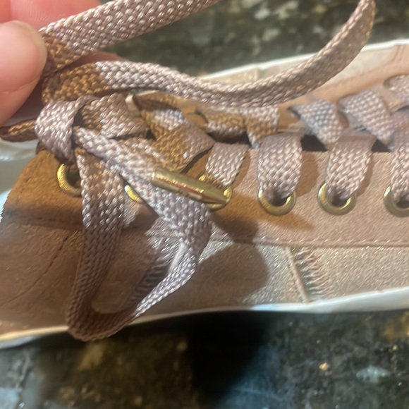 Sam Edelman Blush shimmery Sneakers! Size 8.5 - Picture 12 of 12